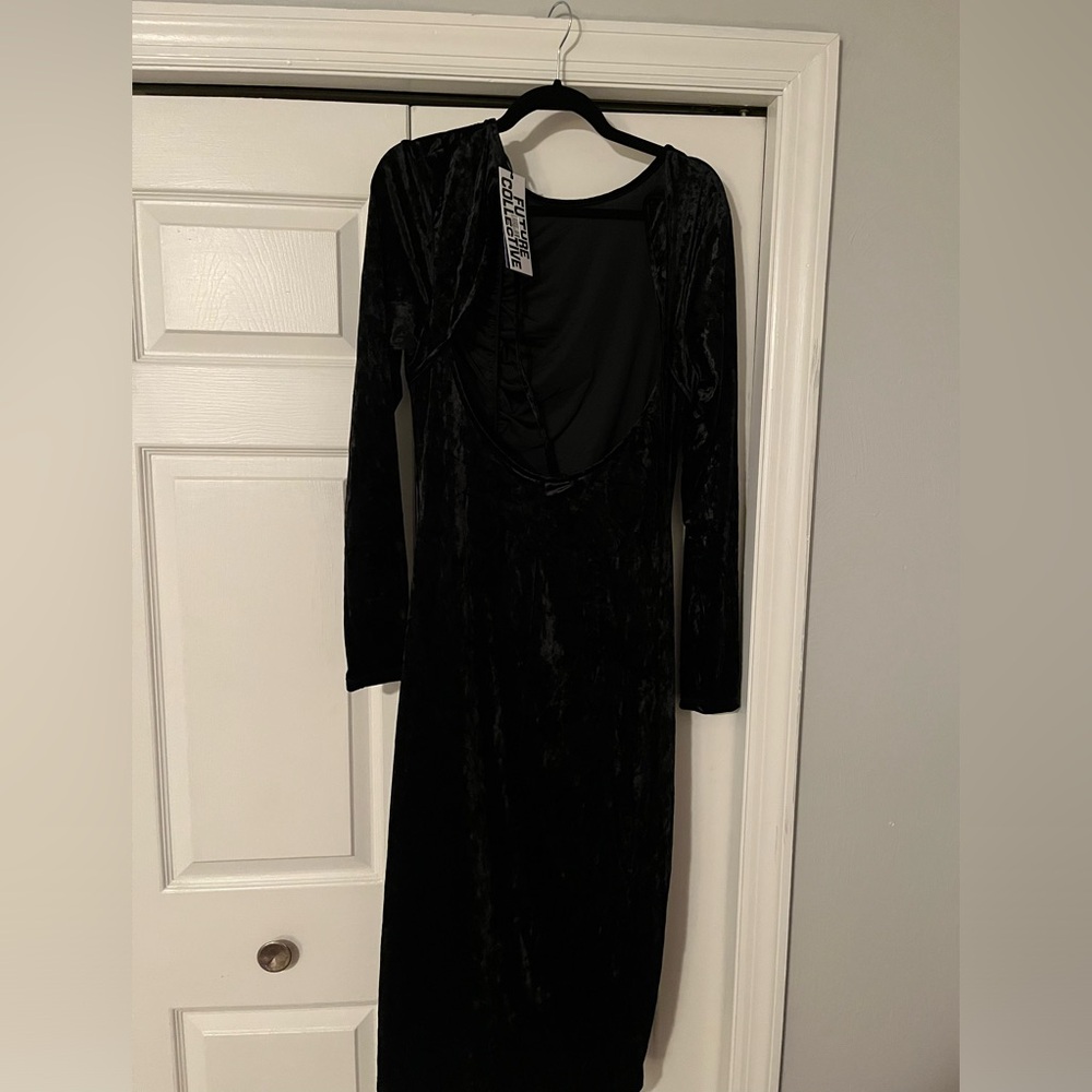 Crushed velvet backless dress